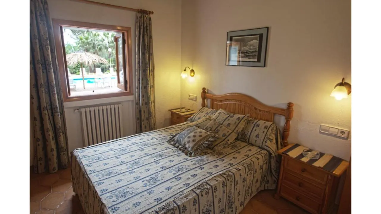 Villa Nieves Is A Beautiful Villa Set In A Rural Location Yet It Is Still Only A 5 Minute Drive From San Antonio And San Rafael