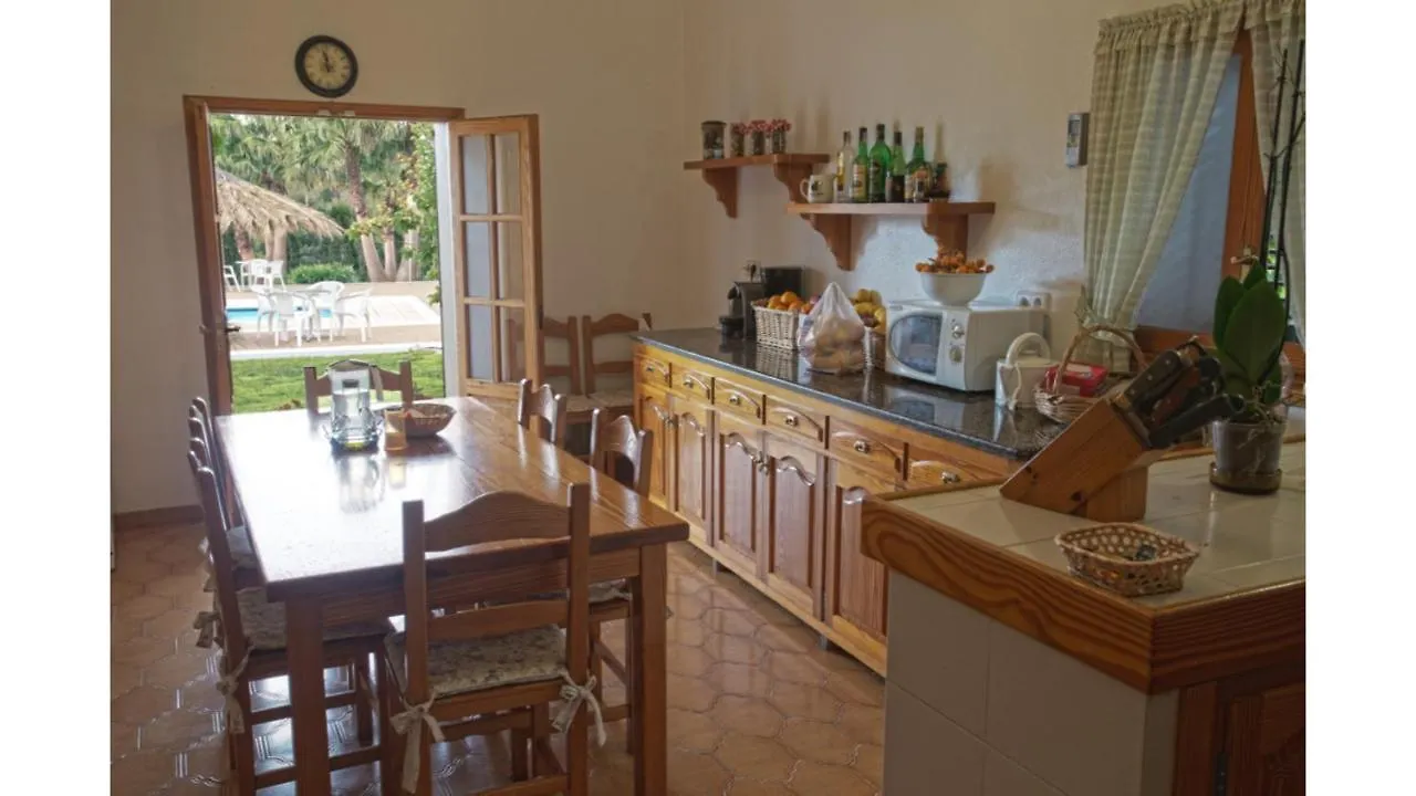 Villa Nieves Is A Beautiful Villa Set In A Rural Location Yet It Is Still Only A 5 Minute Drive From San Antonio And San Rafael Sant Antoni de Portmany